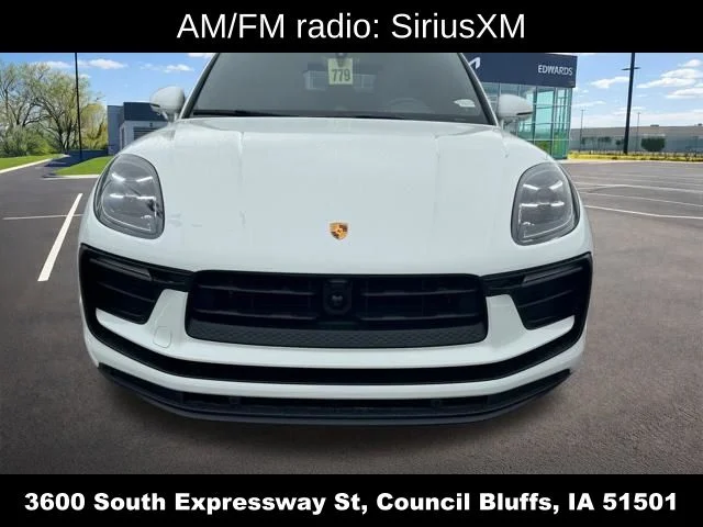Used 2022 White Porsche Base image 9