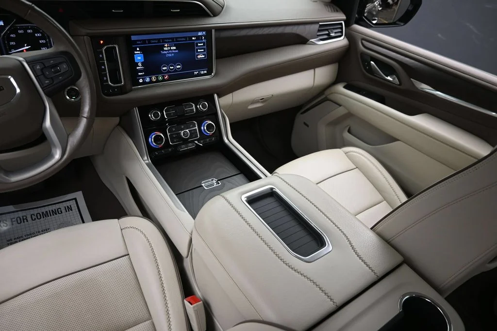 Used 2021 Black GMC Denali image 17