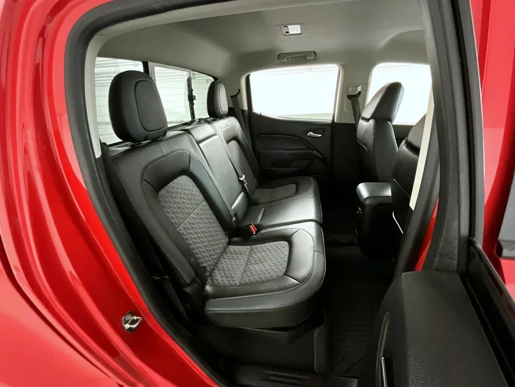 Certified Used 2020 Red Chevrolet Z71 image 18