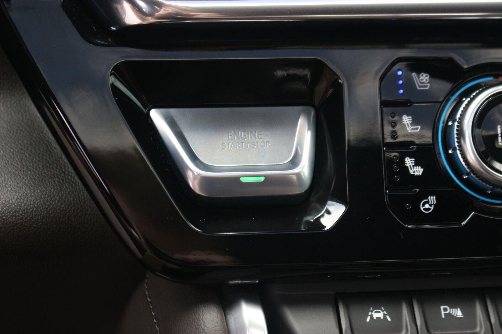 Used 2026 Sterling Metallic GMC Denali image 28