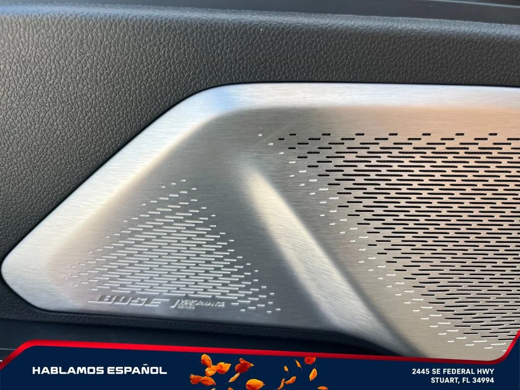 2026 GMC Acadia Denali Ultimate - Photo 14