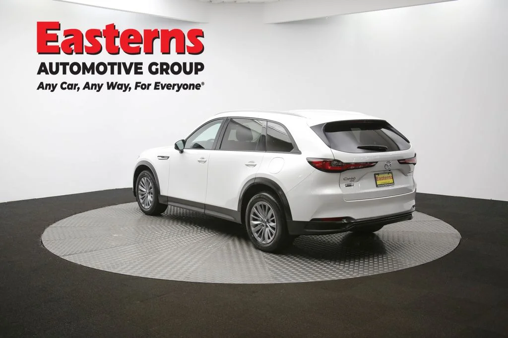 Used 2024 White Mazda Preferred image 67