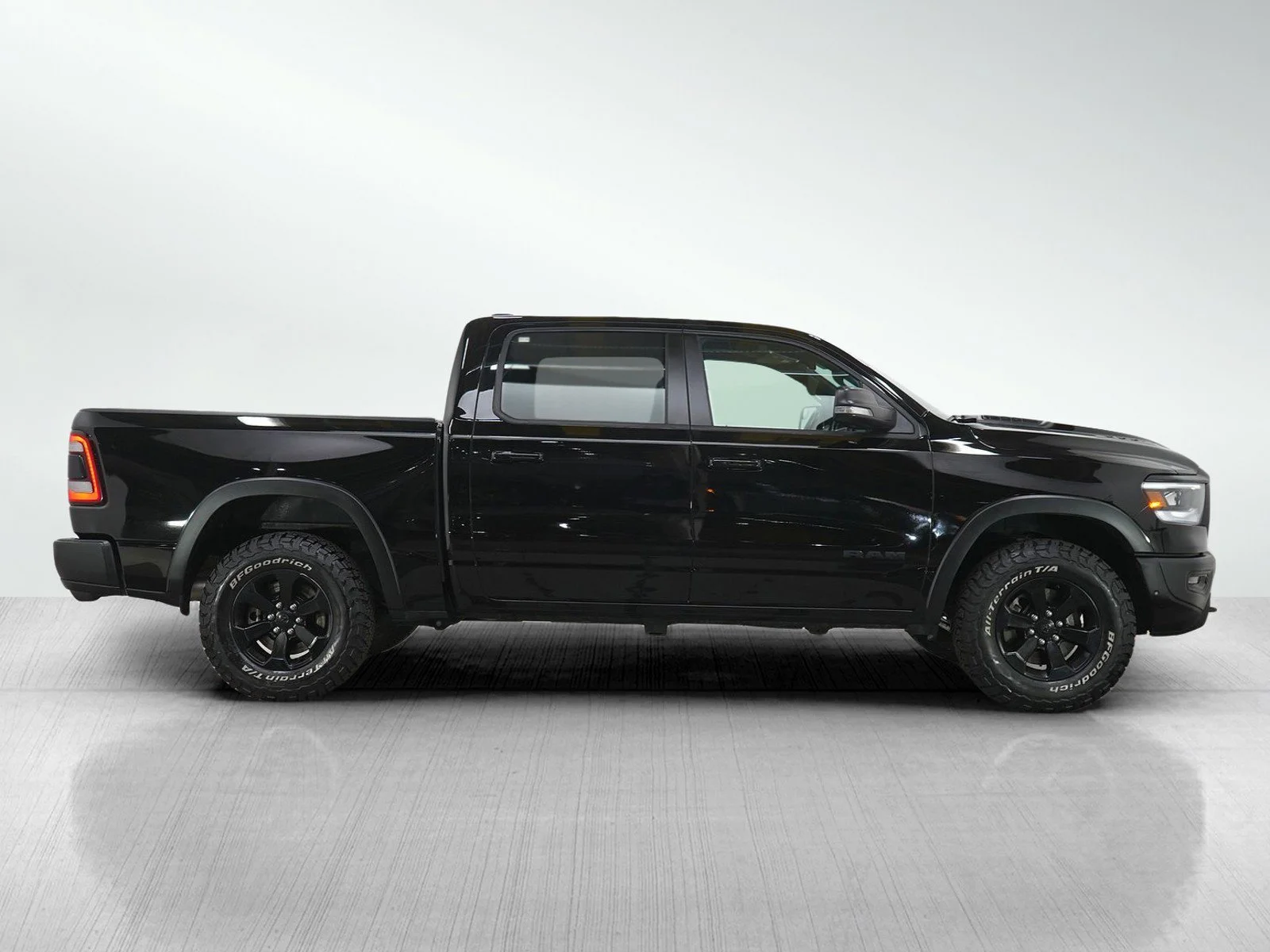 Used 2020 Diamond Black Crystal Pearlcoat Ram Rebel image 6