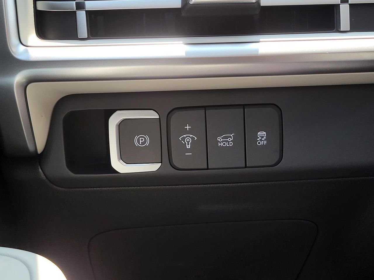 New 2026 Serenity White Hyundai SEL FWD image 16