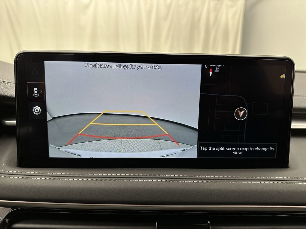 2026 GENESIS G70 Standard - Photo 17