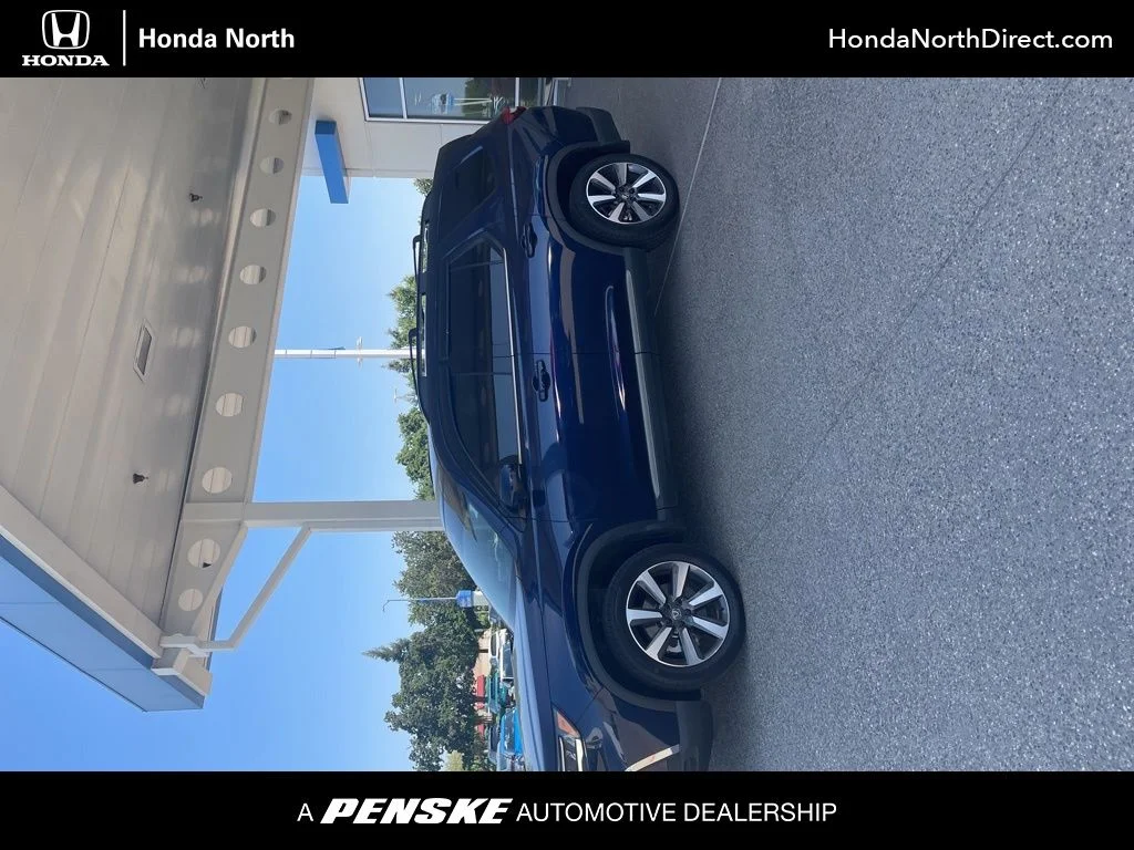2025 Honda Pilot Touring 2WD's photo