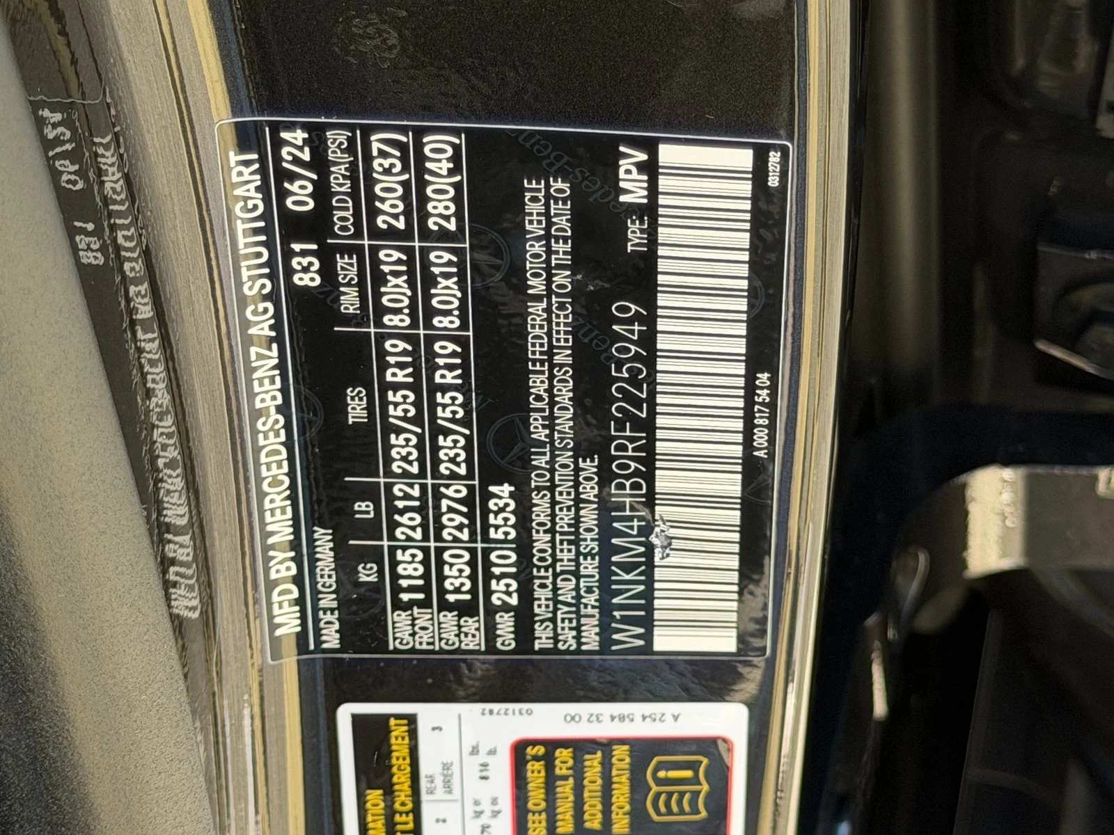 Used 2024  Mercedes-Benz GLC 300 image 31