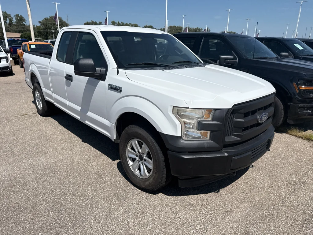 Used 2017 Oxford White Ford XL image 3