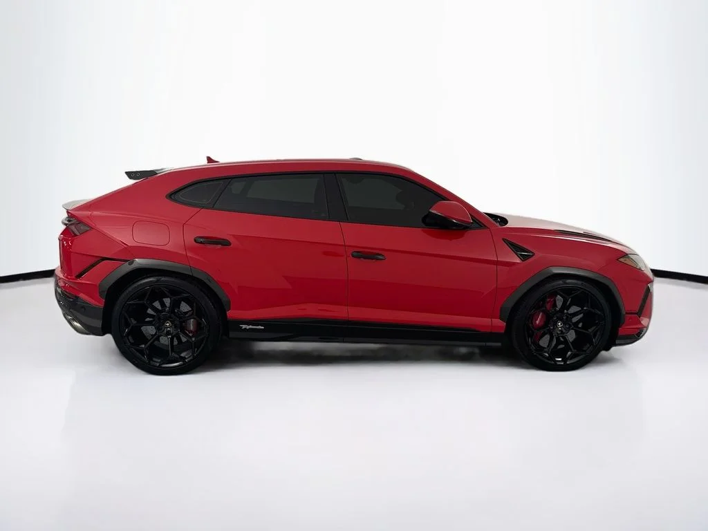 Used 2023 Rosso Mars Metallic Lamborghini Performante image 4