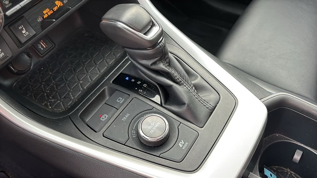 Used 2023 Midnight Black Metallic Toyota XSE image 26
