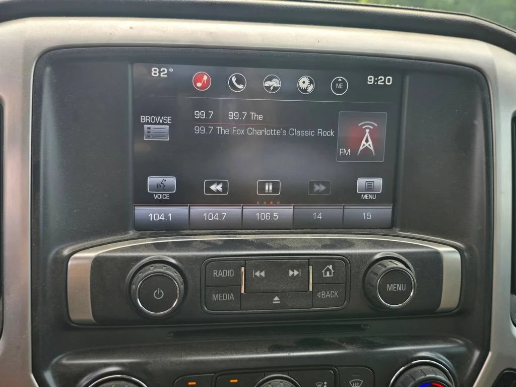 Used 2015 SUMMIT WHITE GMC SLT image 29