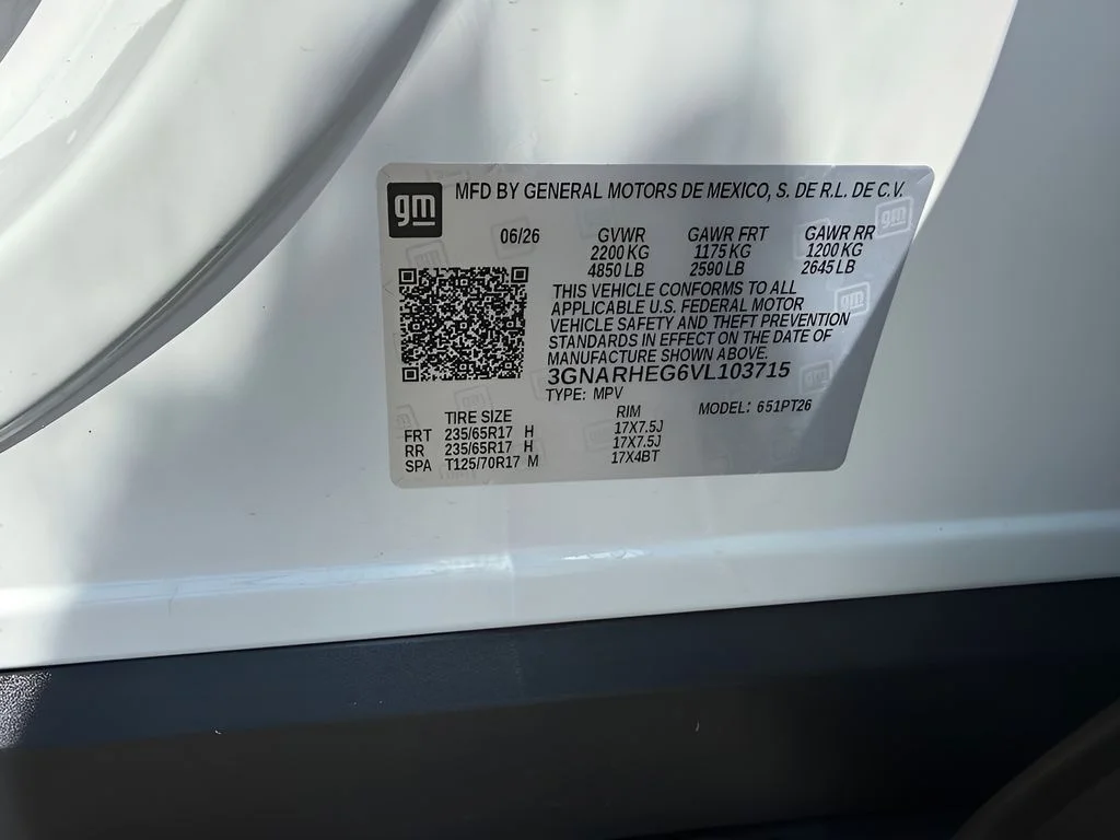 New 2027 White Chevrolet LT image 37