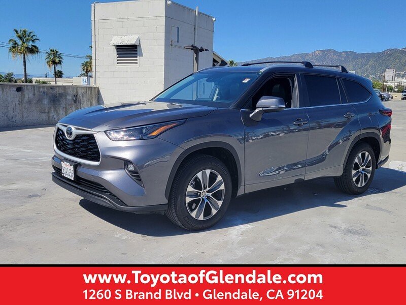 2025 Toyota Highlander XLE