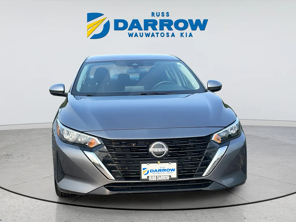 Used 2024 Gray Nissan SV image 8