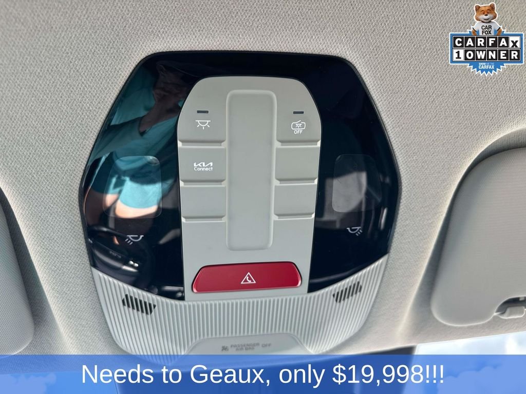 Used 2025 Gray Kia LXS image 49