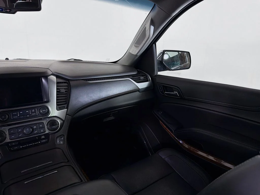 Used 2019 Black Chevrolet Premier image 22