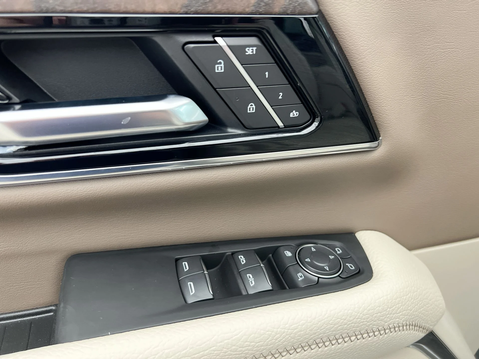 2026 GMC Yukon Denali - Photo 65