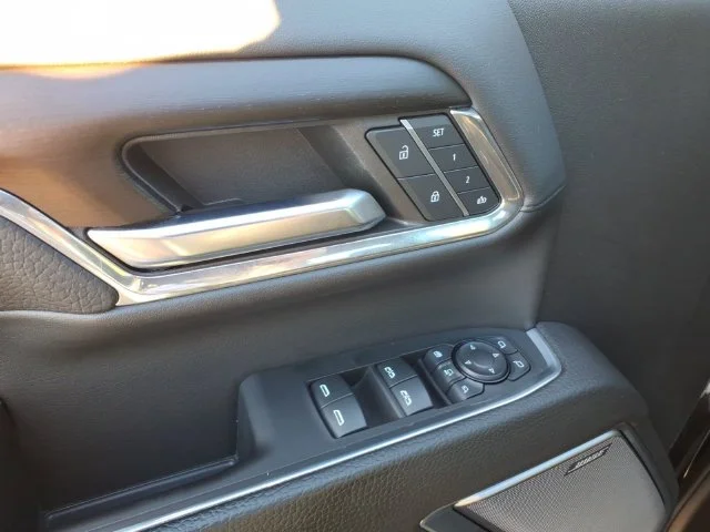Used 2024 Black GMC Denali image 21