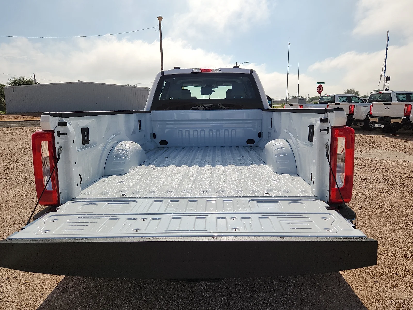 New 2026 Oxford White Ford XL image 12