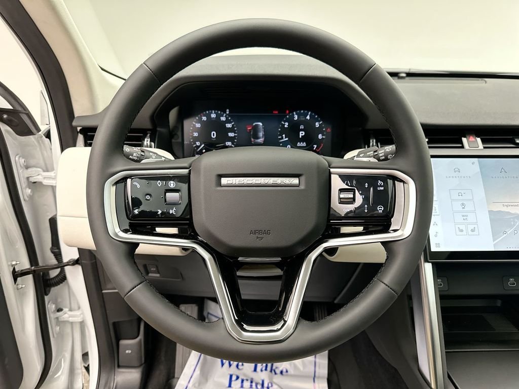 Used 2025 Fuji White Land Rover S image 12