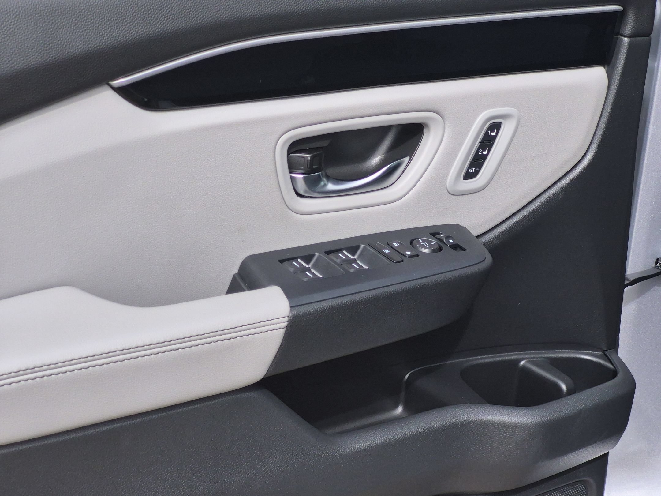 2025 Honda Pilot EX-L+ - Photo 12