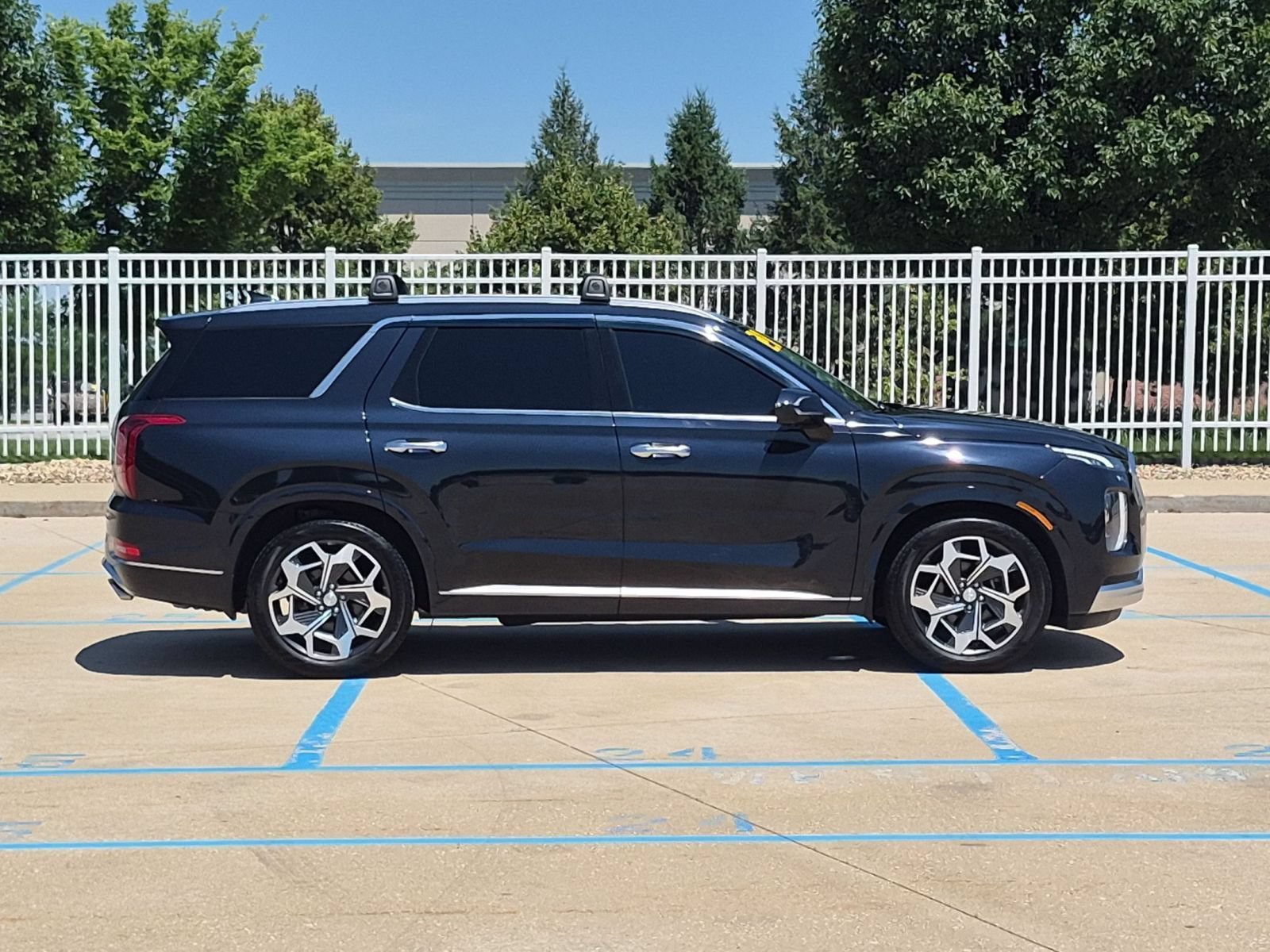 Used 2021 Moonlight Cloud Hyundai Calligraphy image 5