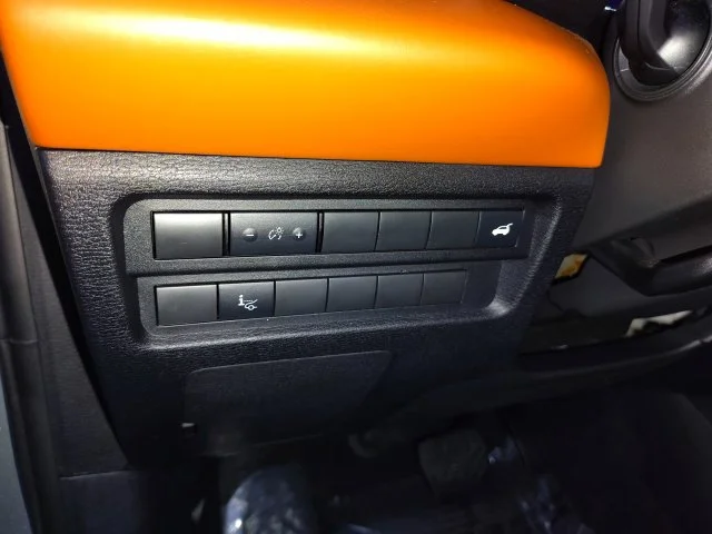 Used 2024 Silver Mitsubishi SEL image 13
