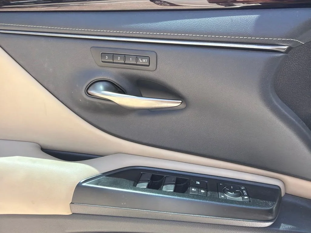 Certified Used 2020 White Lexus 350 image 24
