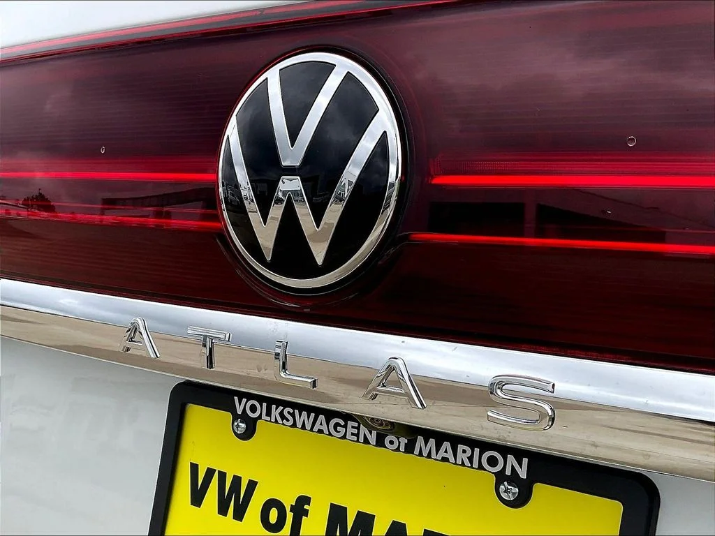 New 2026 White Volkswagen 2.0T SE image 26