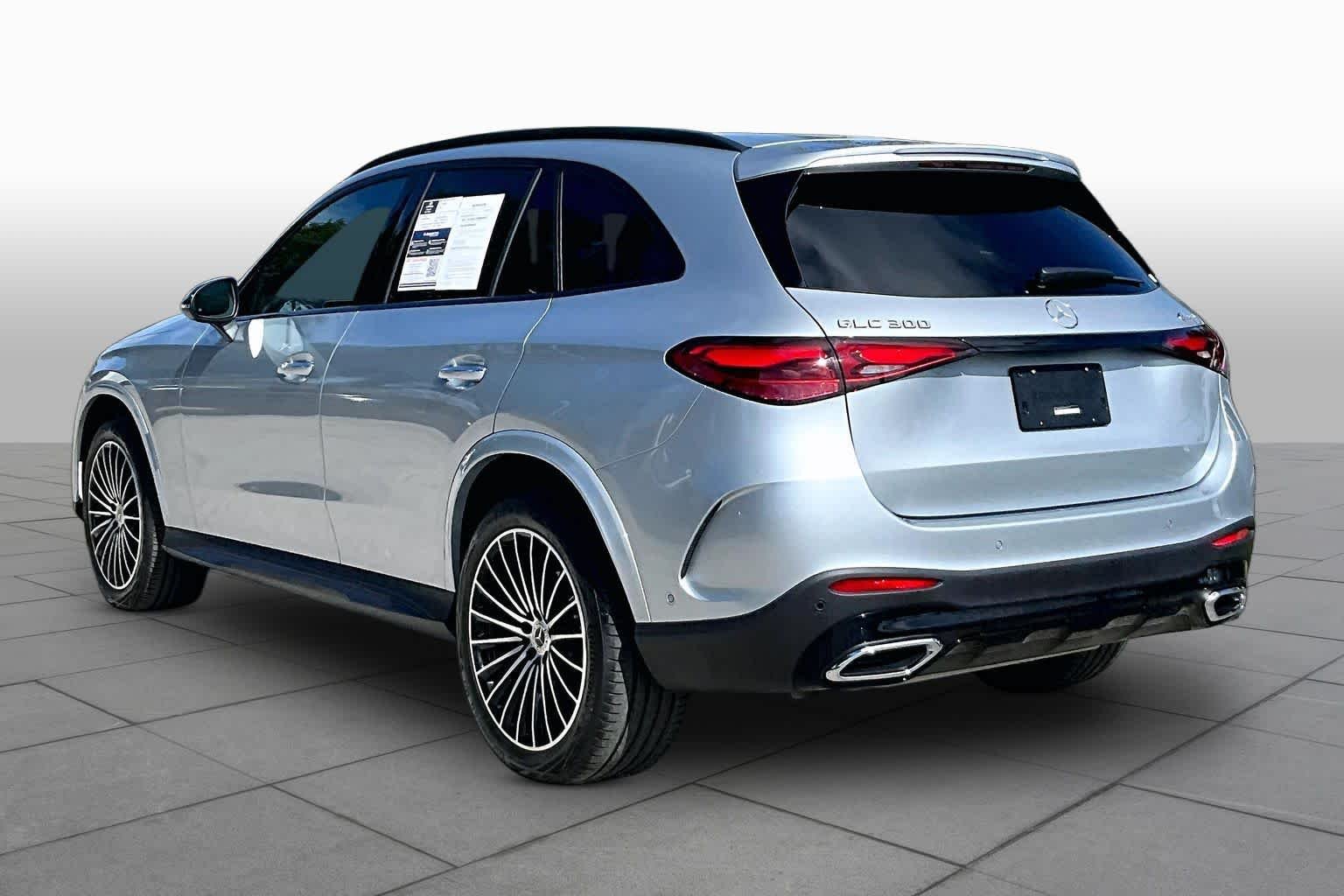 Used 2025 Cirrus Silver Metallic Mercedes-Benz GLC 300 image 12