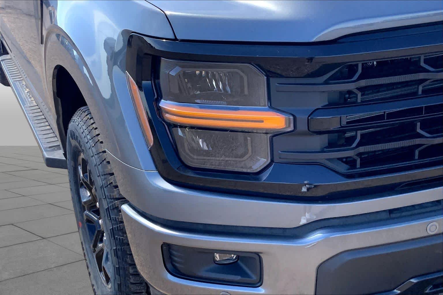 New 2026 Carbonized Gray Metallic Ford XLT image 13