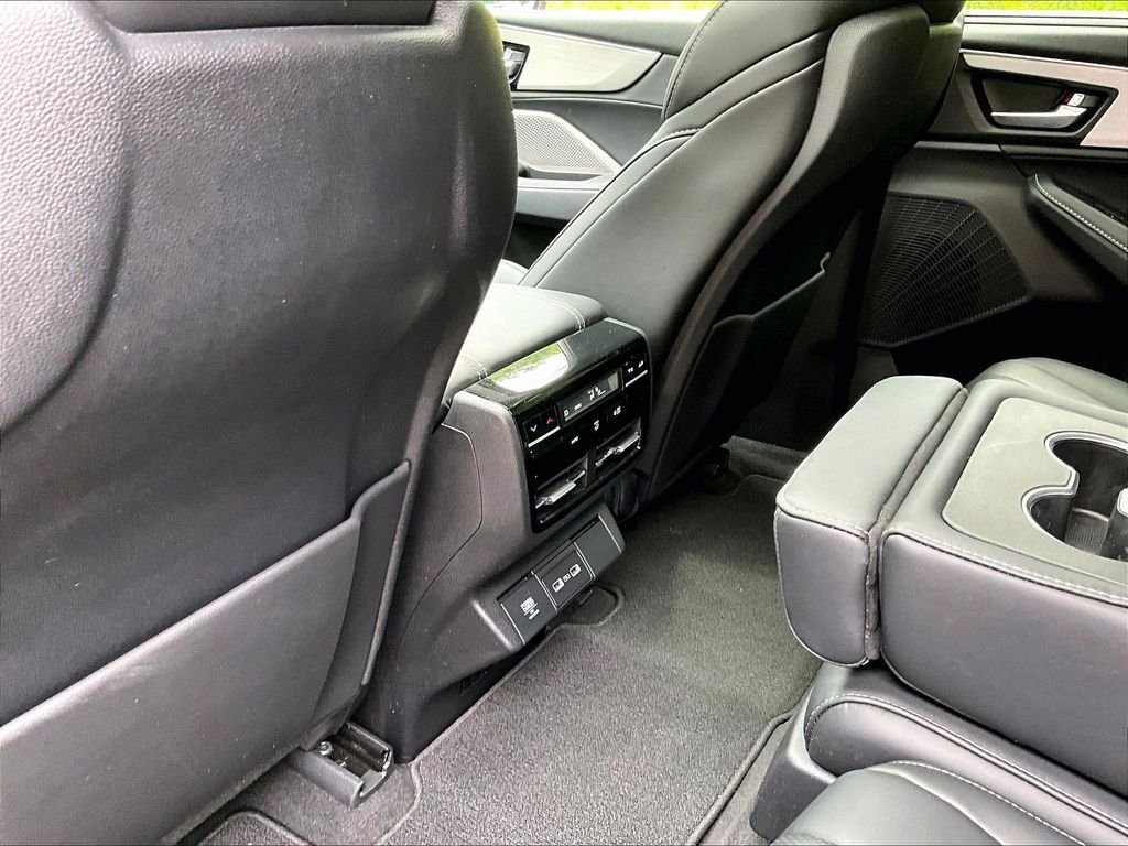 Used 2024 White Acura Technology image 21