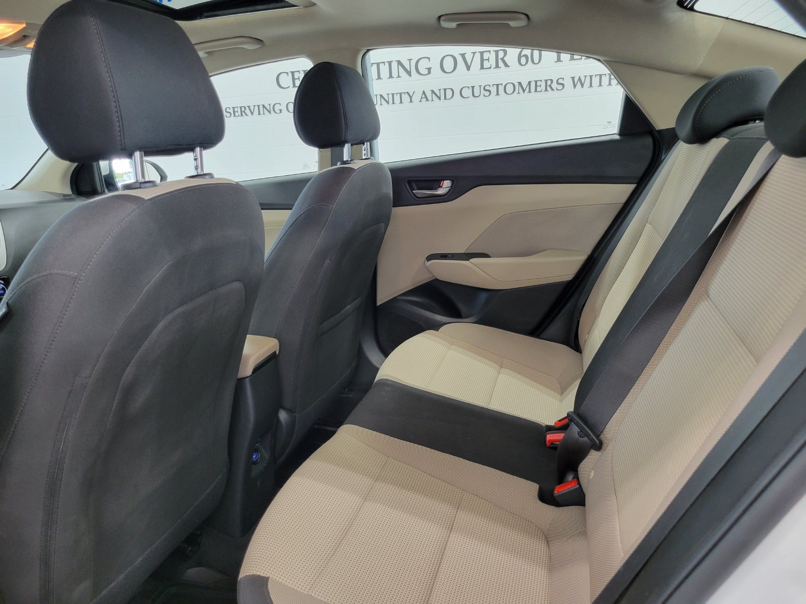 Used 2022 White Hyundai Limited image 25