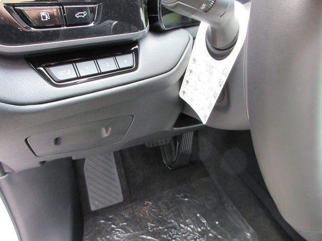 New 2026 Wind Chill Pearl Lexus PREMIUM AWD image 33