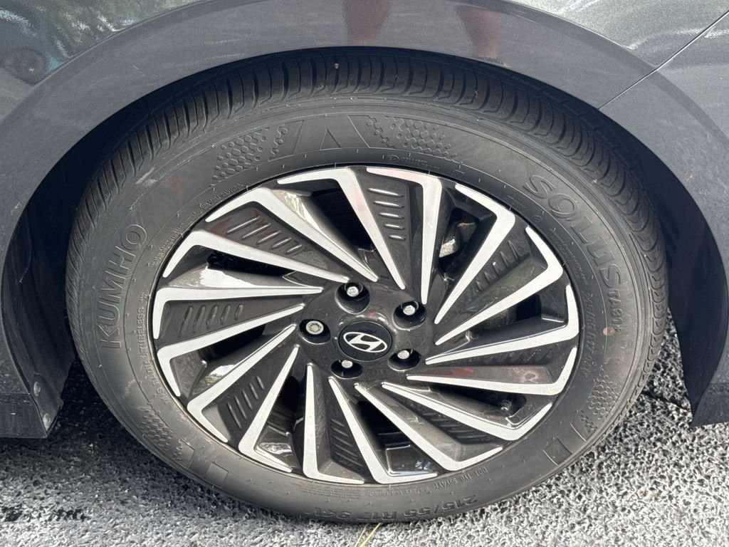 2025 Hyundai Sonata Hybrid Limited - Photo 11