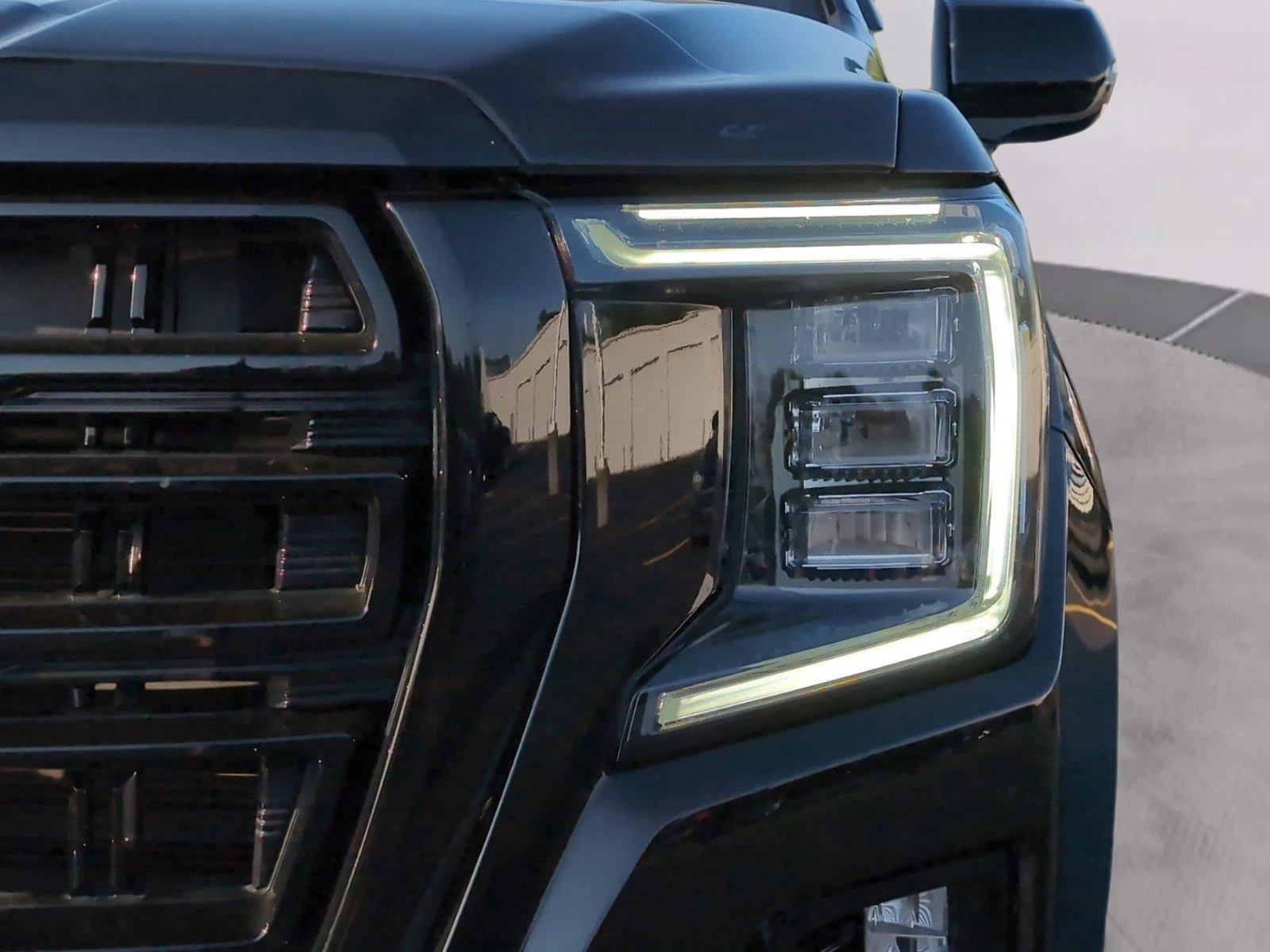 Used 2023 Onyx Black GMC AT4 image 13