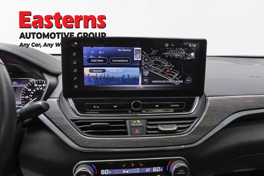 Used 2023 Gray Nissan 2.5 SL image 12