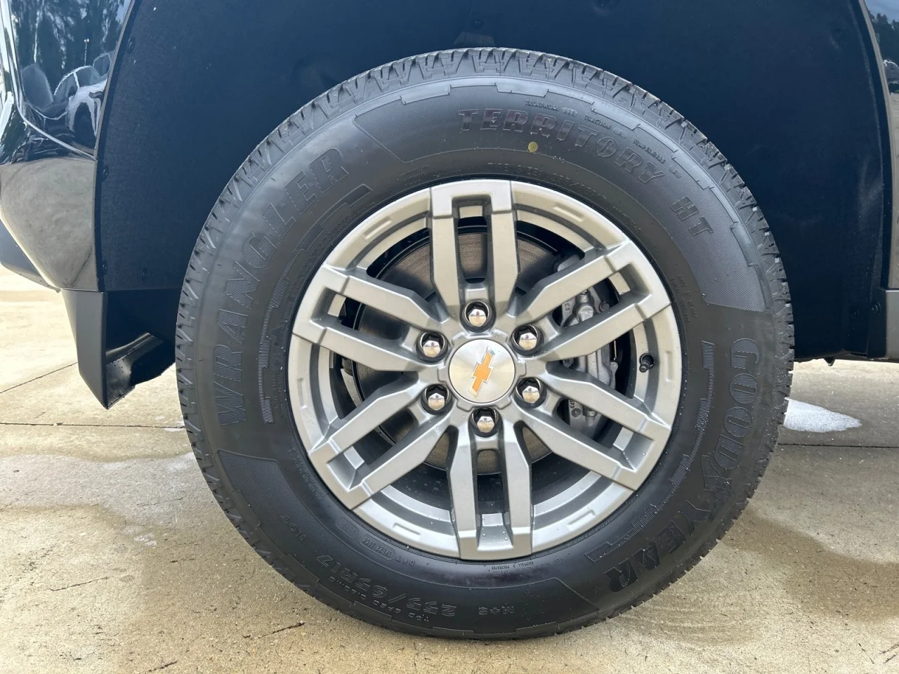New 2026 Black Chevrolet LT image 9