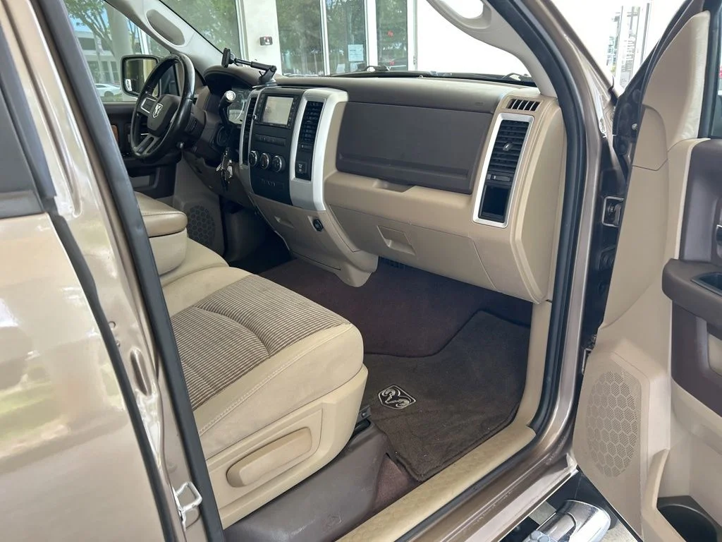 Used 2010 Beige Ram SLT image 27