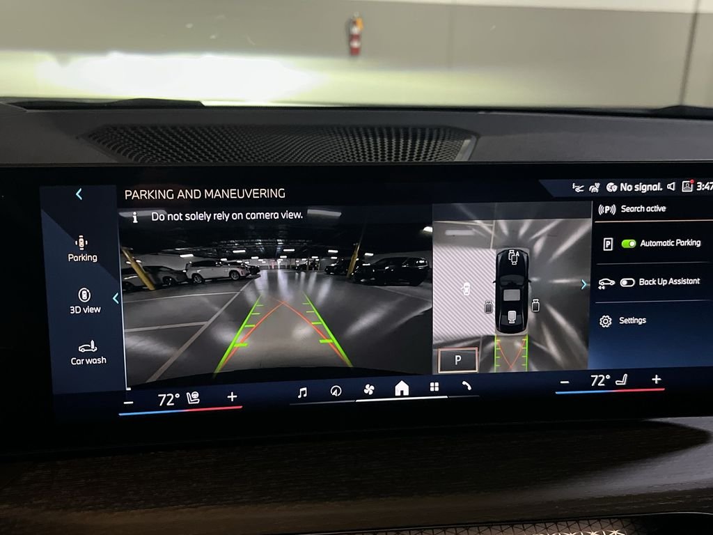 2025 BMW 3 Series 330i - Photo 17