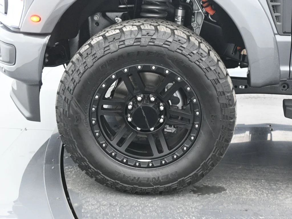New 2026 Carbonized Gray Metallic Ford Lariat image 25