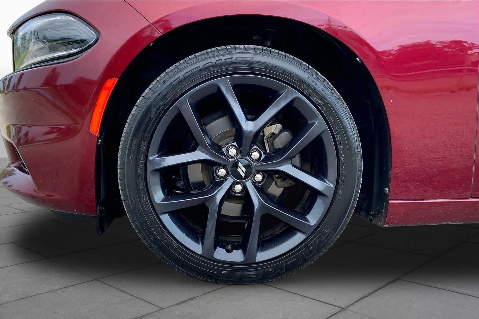 Used 2019 Octane Red Pearlcoat Dodge SXT image 11