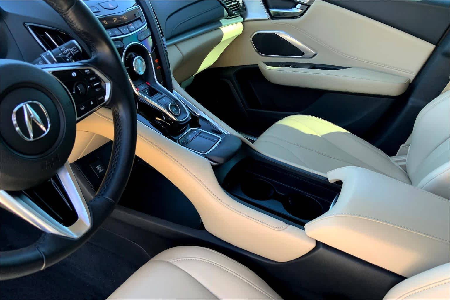 Used 2024 Platinum White Pearl Acura  image 25