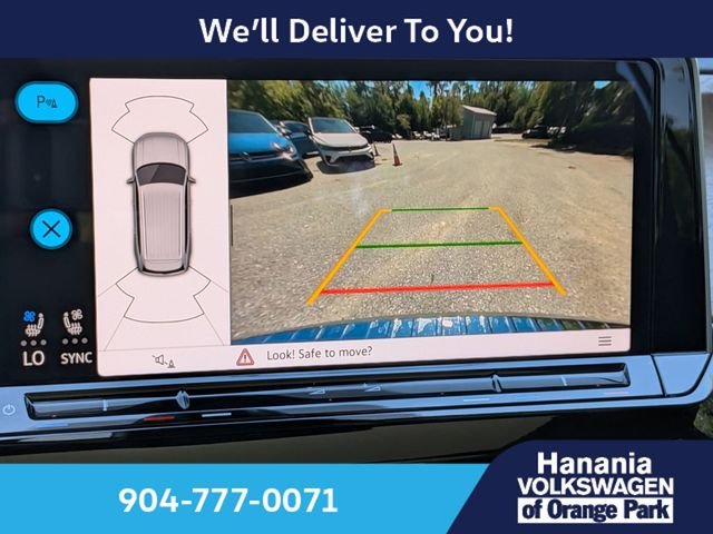 New 2026 Silver Volkswagen 2.0T SE w/Technology image 22