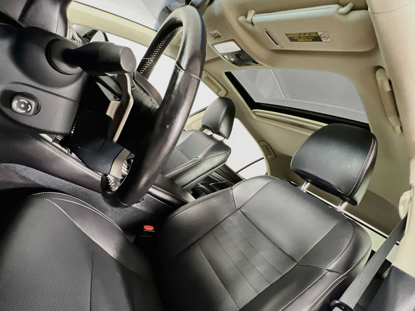 Used 2018 Atomic Silver Lexus  image 23