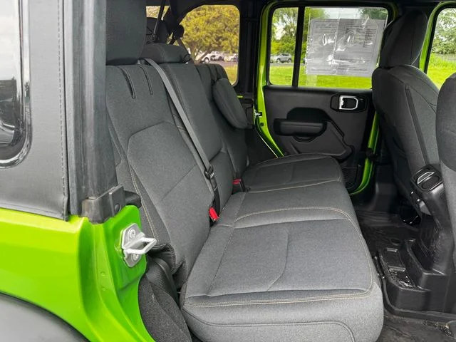 Certified Used 2025  Jeep Sport S 4xe image 16