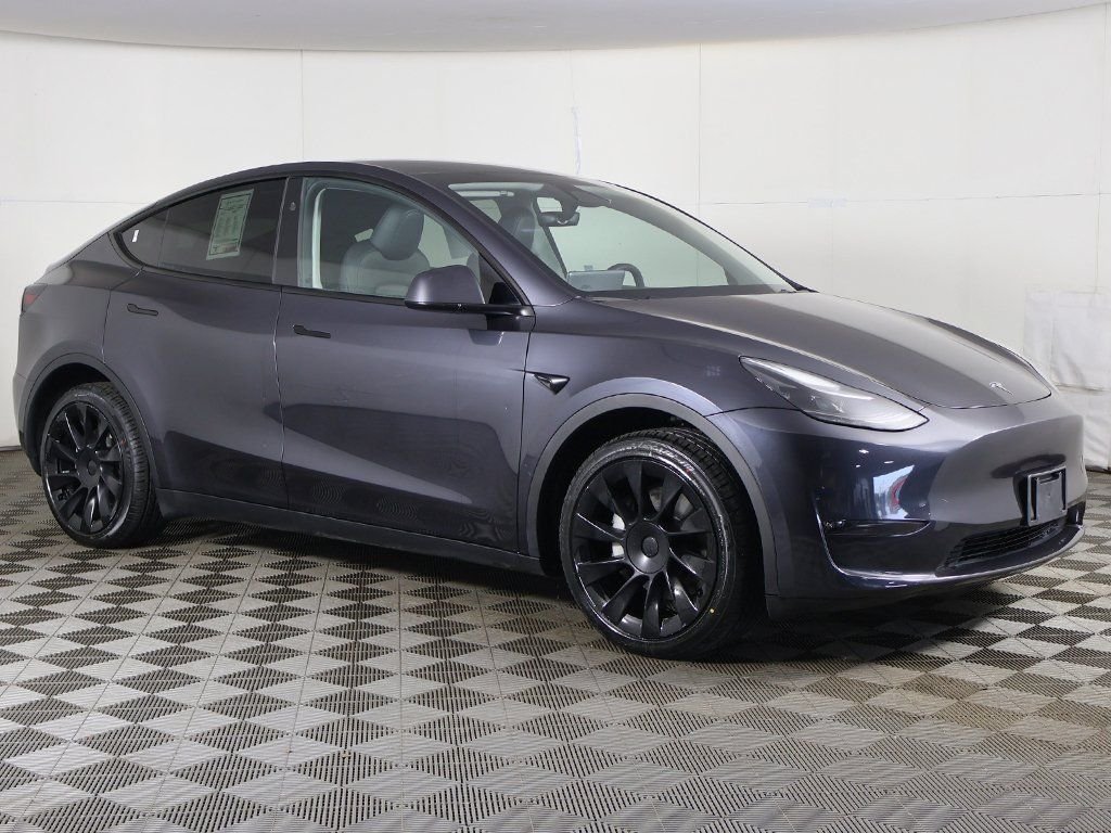 Used 2024 Tesla Model Y Long Range with VIN 7SAYGDEE8RA243631 for sale in Bedford, OH