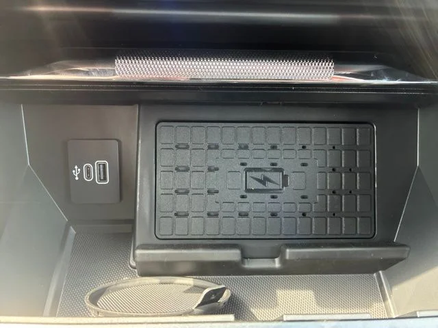 New 2026 Avalanche Ford Lariat® image 47