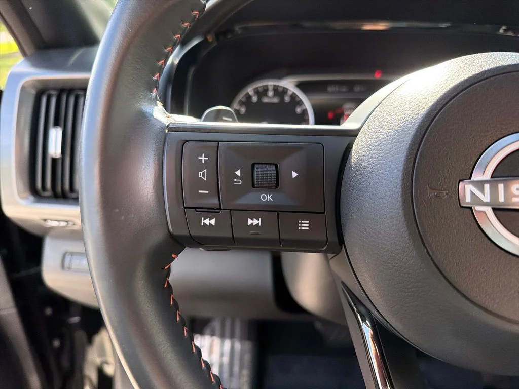 Certified Used 2025 Black Nissan Rock Creek image 20
