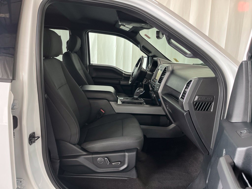 Used 2018 Oxford White Ford XLT image 19
